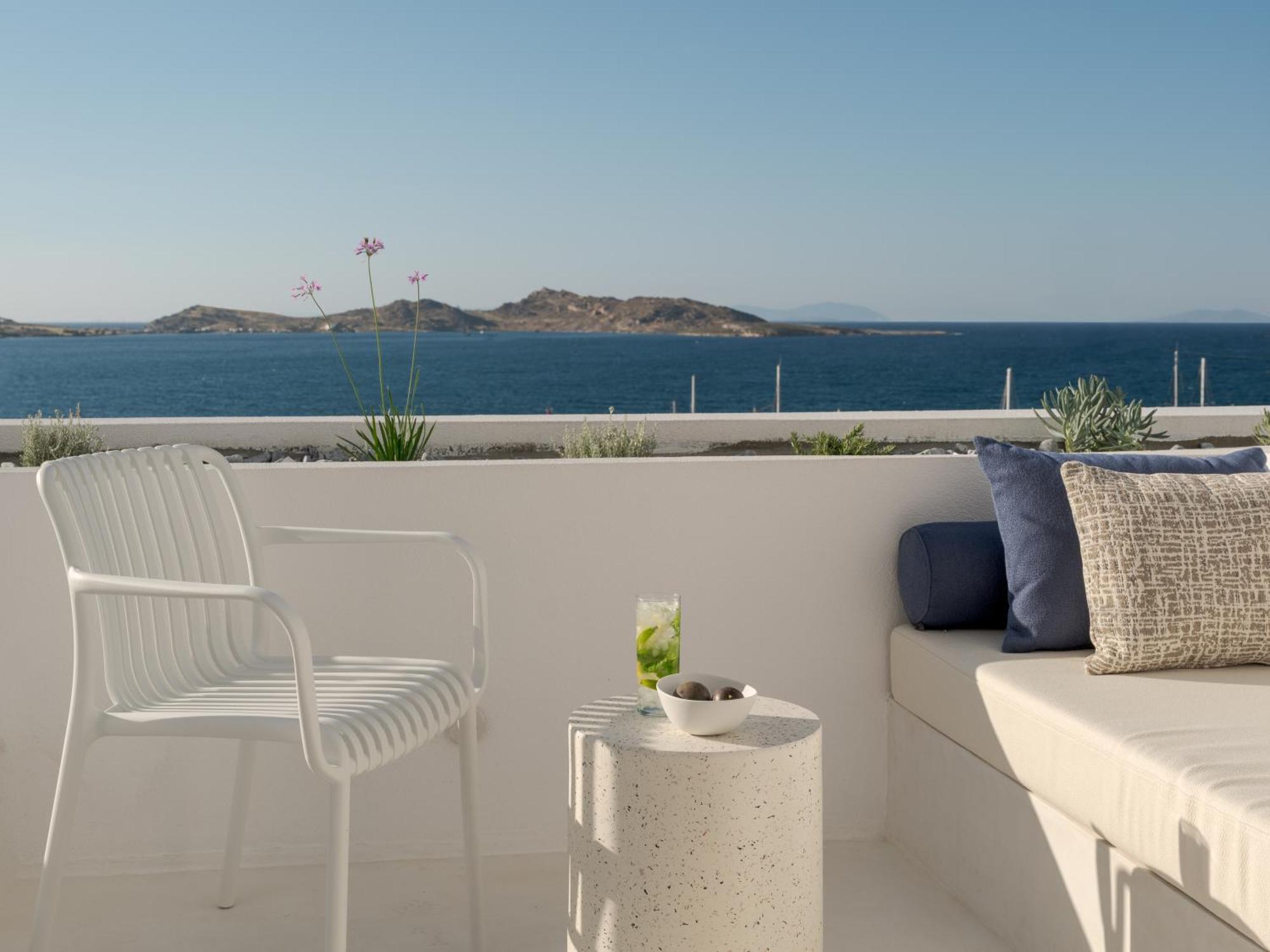 Отель Aegean Colors Paros Науса Экстерьер фото