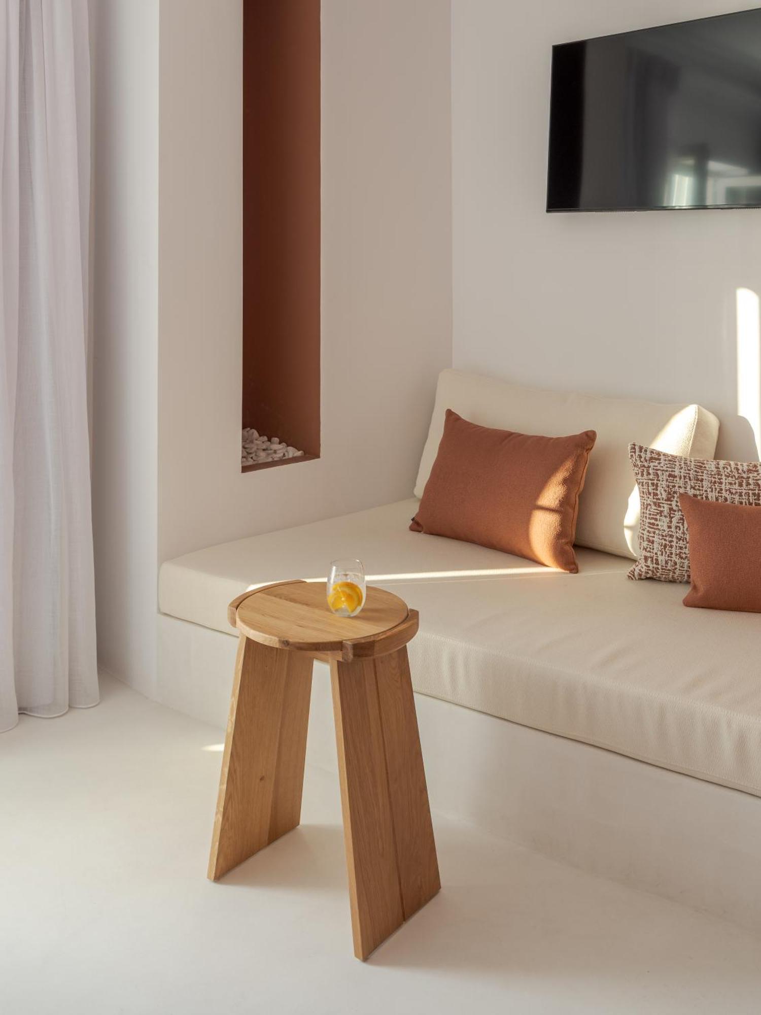 Отель Aegean Colors Paros Науса Экстерьер фото